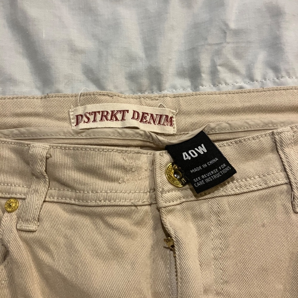 Shorts - Picture 2 of 5